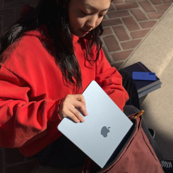 Apple MacBook Air M4 16GB 256GB SSD macOS 13″ Taşınabilir Bilgisayar Gök Mavisi MC6T4TU/A ( 2 Yıl Apple Türkiye Garantili )